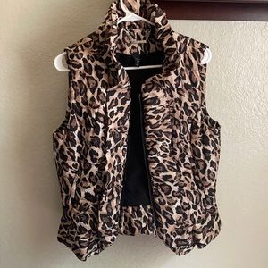 White House Black Market vest animal print size L